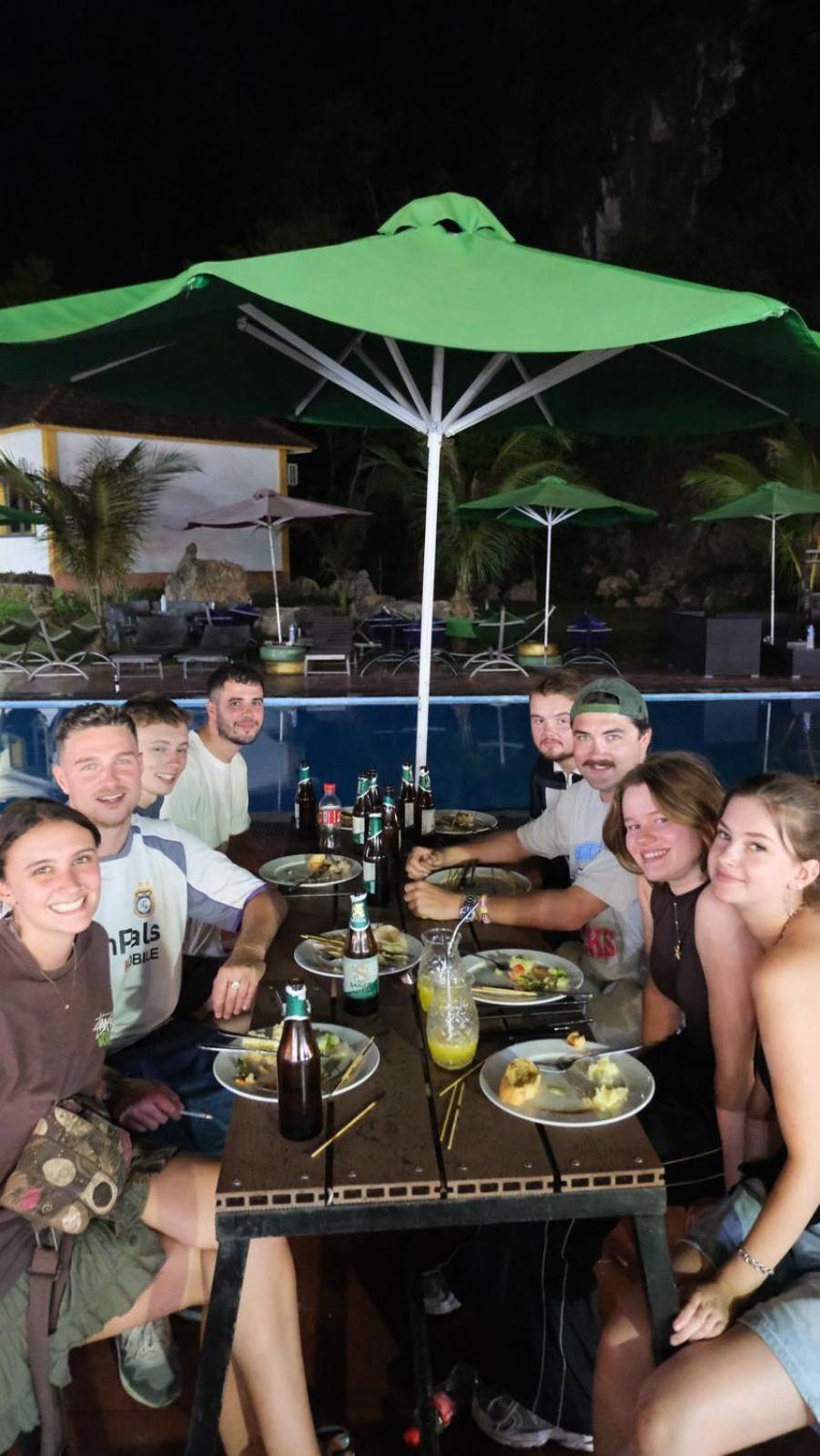 Backpackers - *
